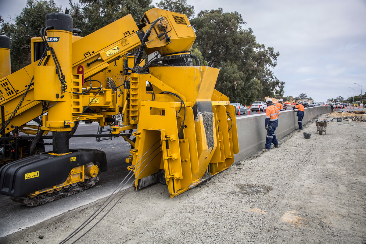 precast median barrier forms